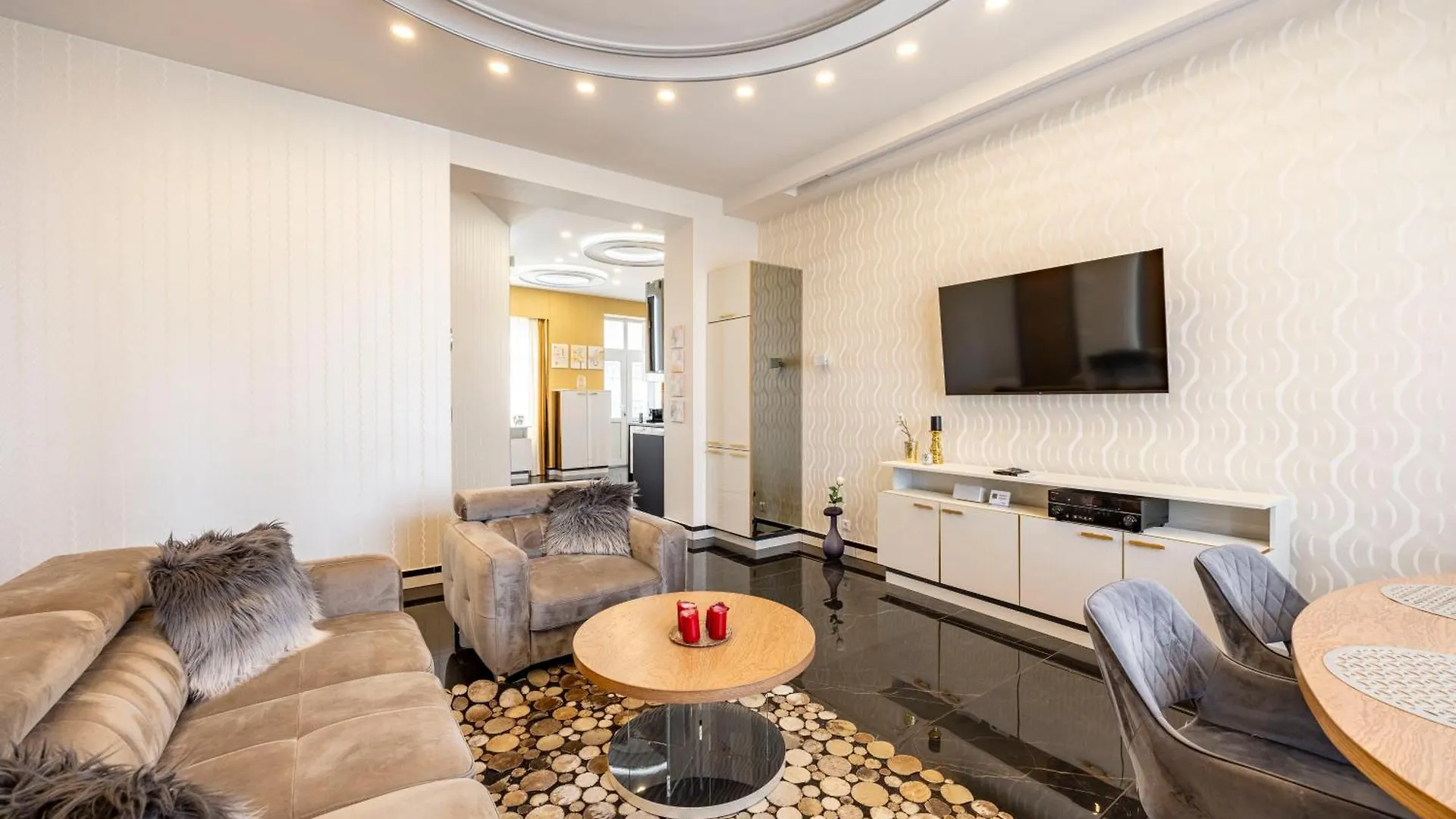 Luxury Royal Central Apartment By Prestige Homes 부다페스트