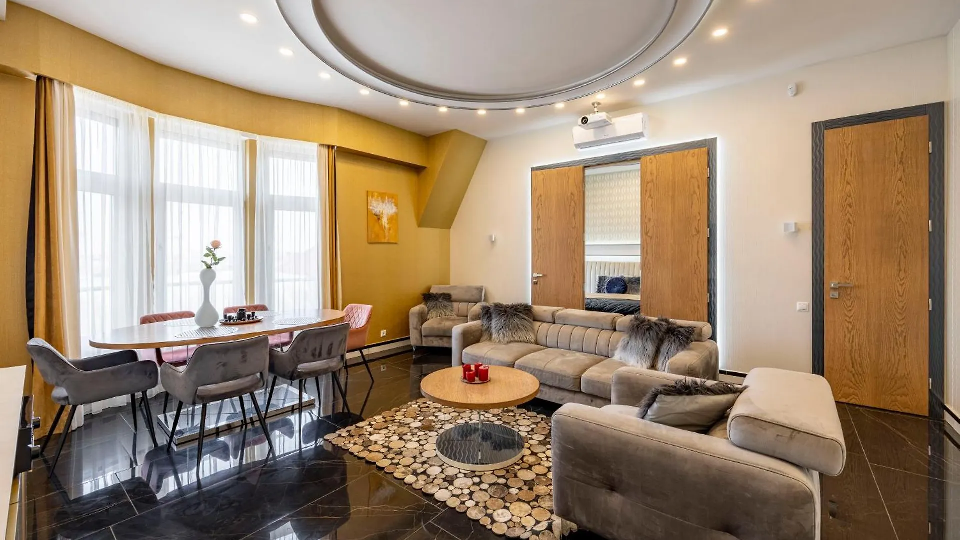 Luxury Royal Central Apartment By Prestige Homes 부다페스트